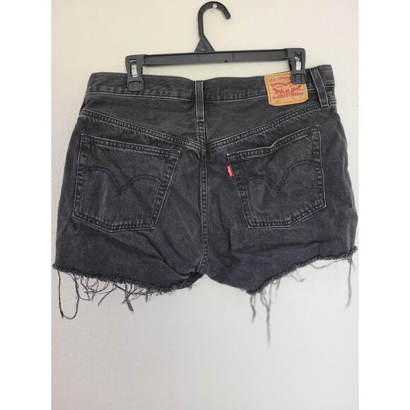 Levi's Women's 501 Button Fly Black Fray Shorts size‎ 31 #P2 - Picture 2 of 6